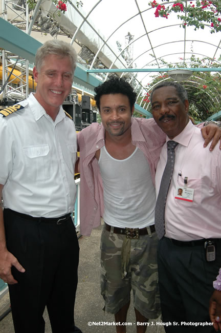 MS Freedom Of The Seas [Royal Caribbean International's - Newest Vessel] Plaques &amp; Keys Ceremony in order to commemorate its first arrival at the Port Montego Bay Photos - Negril Travel Guide, Negril Jamaica WI - http://www.negriltravelguide.com - info@negriltravelguide.com...!