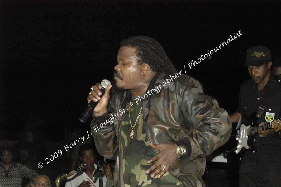  Luciano "Live in Concert" Negril Escape Resort & Spa, Openning Acts: Justice Merchant, and Timmi Burrell, Backing Band: JAH Messenjah, One Love Reggae Summer Series, West End, Negril, Westmoreland, Jamaica W.I. - Tuesday, August 11, 2009 - Photographs by Barry J. Hough Sr. Photojournalist/Photograper - Photographs taken with a Nikon D70, D100, or D300 - Negril Travel Guide, Negril Jamaica WI - http://www.negriltravelguide.com - info@negriltravelguide.com...!