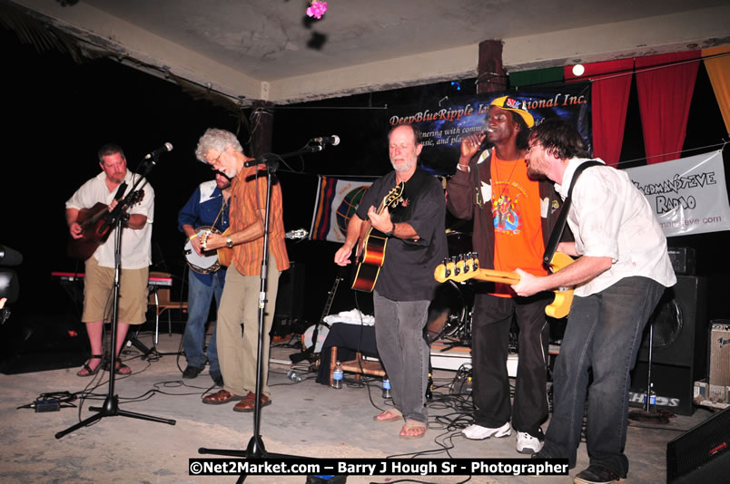 Chinese New Year @ The Sunset Show at Negril Escape - Tuesday, January 27, 2009 - Live Reggae Music at Negril Escape - Tuesday Nights 6:00PM to 10:00 PM - Photographs by Net2Market.com - Barry J. Hough Sr, Photographer/Photojournalist - Negril Travel Guide, Negril Jamaica WI - http://www.negriltravelguide.com - info@negriltravelguide.com...!