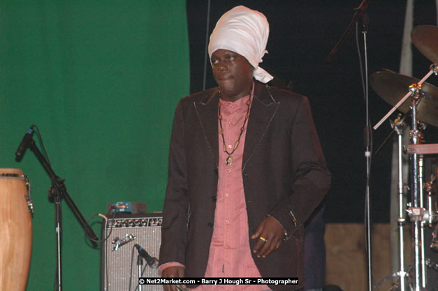 Richie Spice at Tru-Juice Rebel Salute 2008 - The 15th staging of Tru-Juice Rebel Salute, Saturday, January 12, 2008, Port Kaiser Sports Club, St. Elizabeth, Jamaica W.I. - Photographs by Net2Market.com - Barry J. Hough Sr, Photographer - Negril Travel Guide, Negril Jamaica WI - http://www.negriltravelguide.com - info@negriltravelguide.com...!